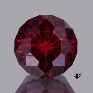 Garnet Round 8.79 carat Red Photo