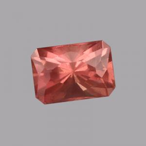 Sapphire Radiant 0.33 carat Red Photo