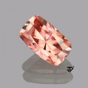 Zircon Cushion 2.98 carat Pink Photo