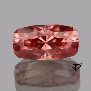 Zircon Cushion 3.73 carat Pink Photo