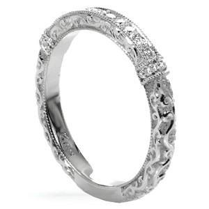 Hand engraved wedding rings and diamonds in Cedar Rapids